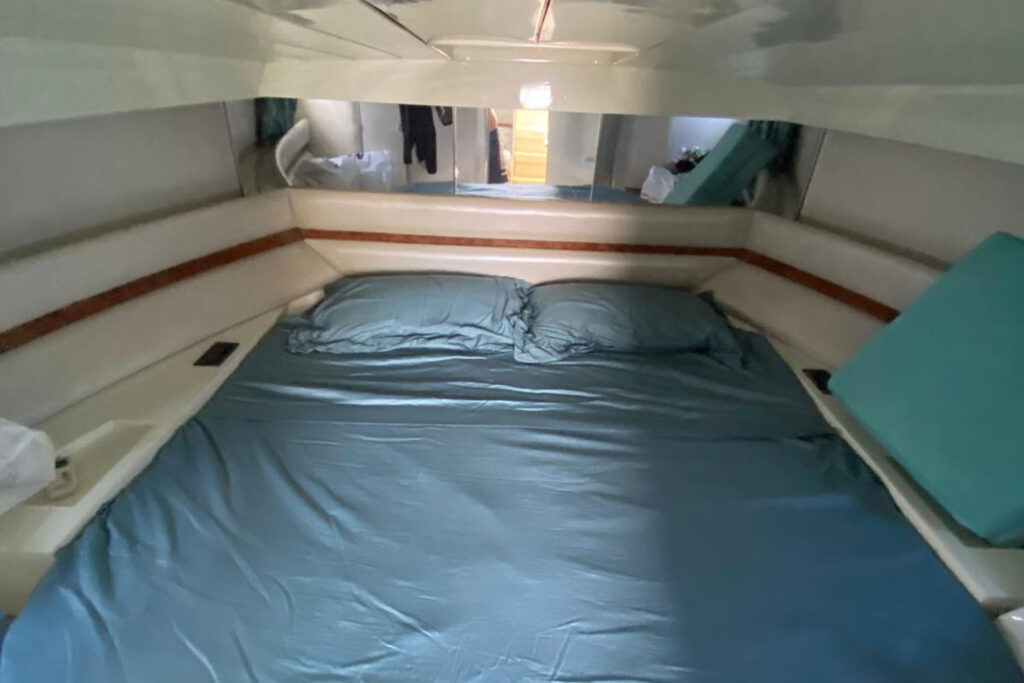 calypso corporation murena 730 (5).jpg_0011_Cabina armatoriale